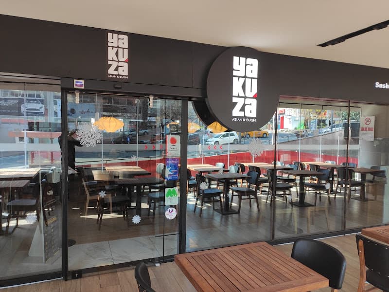 Yakuza Asian & Sushi