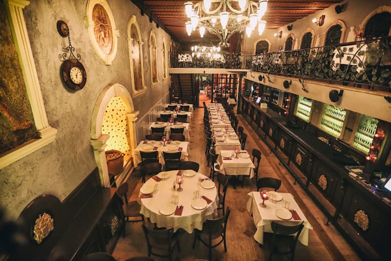 Sade Meyhane Beyoğlu