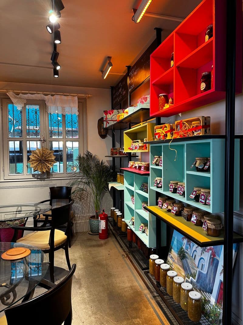 Çeşme Bazlama Kahvaltı Şaşkınbakkal